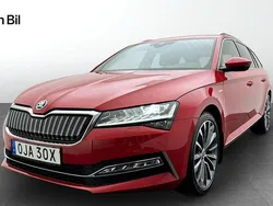 Röd Begagnad 2023 Skoda Superb LAURIN & KLEMENT Kombi | 374 900 kr (Lite dyr)
