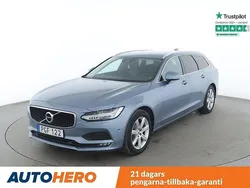 Ljusblå Begagnad 2017 Volvo V90 Momentum Kombi | 230 000 kr (Marknadspris)