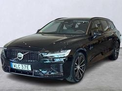Svart Begagnad 2023 Volvo V60 Plus Kombi | 455 000 kr (Marknadspris)