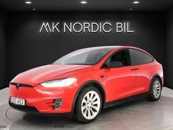 Grå Begagnad 2017 Tesla Model X SUV | 384 900 kr (Lite dyr)