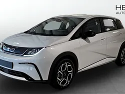 Vit (white) Begagnad 2023 BYD Dolphin Comfort Halvkombi | 359 900 kr