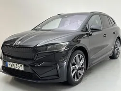 Svart Begagnad 2022 Skoda Enyaq iV SportLine SUV | 339 000 kr (Marknadspris)