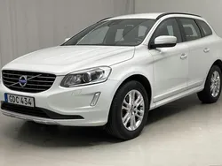 Vit Begagnad 2014 Volvo XC60 Momentum SUV | 150 000 kr (Marknadspris)