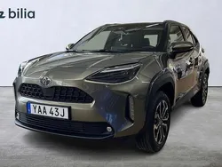 Grön Ny 2024 Toyota Yaris Cross Active SUV | 344 900 kr (Marknadspris)