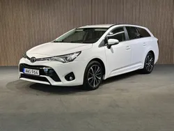 Vit Begagnad 2018 Toyota Avensis Kombi | 164 900 kr (Marknadspris)