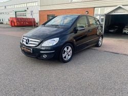 Svart Begagnad 2009 Mercedes B200 Minibuss | 64 500 kr