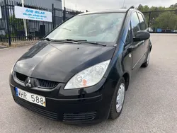 Svart Begagnad 2004 Mitsubishi Colt Halvkombi | 19 999 kr (Marknadspris)