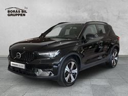 Svart Begagnad 2023 Volvo XC40 Plus SUV | 389 000 kr (Marknadspris)
