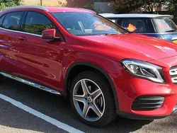 Röd Begagnad 2016 Mercedes GLA220 AMG SUV | 195 000 kr (Superpris)