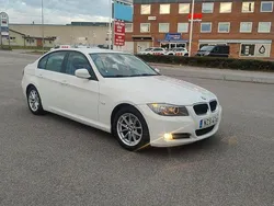 Vit Begagnad 2009 BMW 316 Sedan | 43 900 kr (Marknadspris)