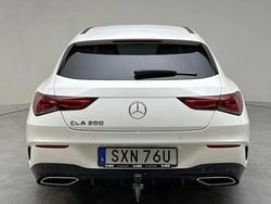 Vit Begagnad 2020 Mercedes CLA200 Shooting Brake AMG Kombi | 289 900 kr (Marknadspris)