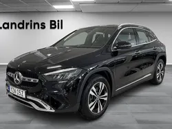 Svart Begagnad 2023 Mercedes GLA250 SUV | 399 900 kr