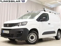 Vit Begagnad 2021 Peugeot Partner Minibuss | 149 900 kr (Superpris)