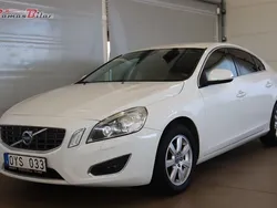 Vit Begagnad 2012 Volvo S60 Momentum Sedan | 84 900 kr (Marknadspris)