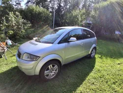 Silver Begagnad 2002 Audi A2 Halvkombi | 19 900 kr (Bra pris)