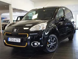Svart Begagnad 2015 Peugeot Partner Minibuss | 69 900 kr (Bra pris)
