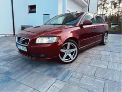 Röd Begagnad 2010 Volvo S40 Momentum Sedan | 39 900 kr (Bra pris)