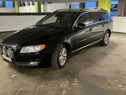 Svart Begagnad 2014 Volvo V70 Kombi | 126 000 kr (Dyr)