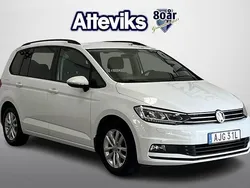 Vit Begagnad 2019 VW Touran Minibuss | 214 000 kr (Marknadspris)