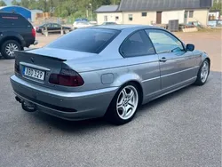 Grå Begagnad 2006 BMW 320 Sport Line Sportkupé | 60 000 kr (Marknadspris)