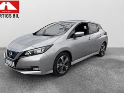 Silver Begagnad 2021 Nissan Leaf N-Connecta Halvkombi | 178 900 kr (Marknadspris)