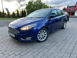 Blå Begagnad 2015 Ford Focus Titanium Halvkombi | 89 700 kr (Marknadspris)