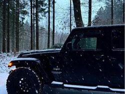 Svart Begagnad 2009 Jeep Wrangler Unlimited SUV | 235 000 kr (Marknadspris)