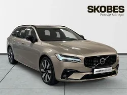 Ljusgrå (grå) Begagnad 2025 Volvo V90 Plus Kombi | 509 100 kr (Bra pris)