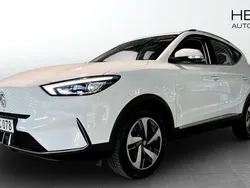 Vit (white) Begagnad 2021 MG ZS Luxury Sedan | 244 900 kr (Superpris)