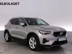 Silver Begagnad 2024 Volvo XC40 Core SUV | 344 800 kr (Marknadspris)