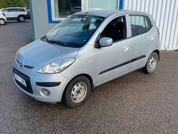 Silver (silver metallic) Begagnad 2009 Hyundai i10 Halvkombi | 24 500 kr (Marknadspris)