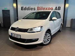 Vit Begagnad 2013 VW Sharan Minibuss | 129 900 kr (Lite dyr)