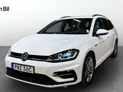 Vit Begagnad 2019 VW Golf VII R-line Kombi | 234 900 kr (Lite dyr)