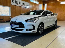 Vit Begagnad 2012 Citroën DS5 Halvkombi | 109 900 kr
