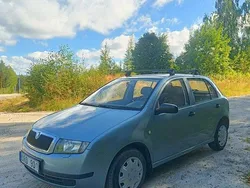 Grå Begagnad 2004 Skoda Fabia Halvkombi | 16 000 kr (Marknadspris)