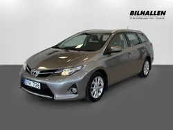 Brun Begagnad 2013 Toyota Auris Kombi | 119 900 kr (Bra pris)
