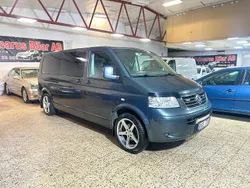 Mörkgrå Begagnad 2005 VW Caravelle Minibuss | 79 900 kr (Superpris)