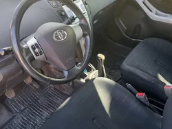 Grå Begagnad 2006 Toyota Yaris Halvkombi | 28 000 kr (Marknadspris)