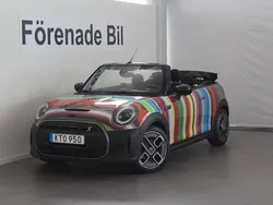 Vit Begagnad 2023 Mini Cooper SE Cabriolet Cab | 549 000 kr