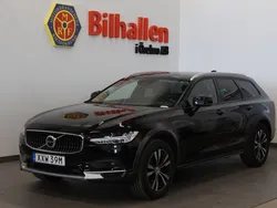 Svart Begagnad 2021 Volvo V90 CC Momentum Kombi | 299 900 kr (Marknadspris)