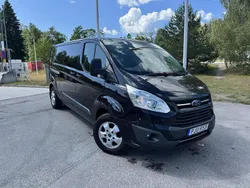 Svart Begagnad 2017 Ford Transit Custom Minibuss | 95 000 kr