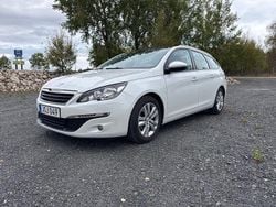 Vit (whitepearlmetallic) Begagnad 2015 Peugeot 308 Active Kombi | 106 500 kr (Dyr)