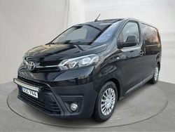 Svart Begagnad 2017 Toyota Proace Van | 90 000 kr (Superpris)