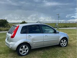 Grå Begagnad 2008 Ford Fiesta Halvkombi | 30 000 kr (Bra pris)