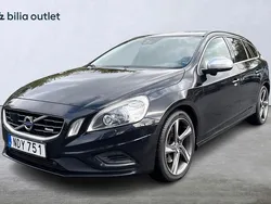 Svart Begagnad 2012 Volvo V60 R-Design Kombi | 199 900 kr (Marknadspris)