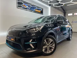 Svart Begagnad 2019 Kia e-Niro 2 SUV | 199 900 kr (Bra pris)