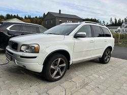 Vit Begagnad 2013 Volvo XC90 R-Design SUV | 129 000 kr (Marknadspris)