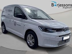 Vit Begagnad 2025 VW Caddy Minibuss | 334 000 kr (Marknadspris)