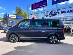 Blå (blåmet) Begagnad 2020 VW Multivan Highline Minibuss | 479 000 kr