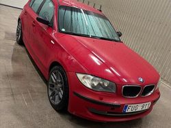 Röd Begagnad 2007 BMW 116 Halvkombi | 38 000 kr (Marknadspris)